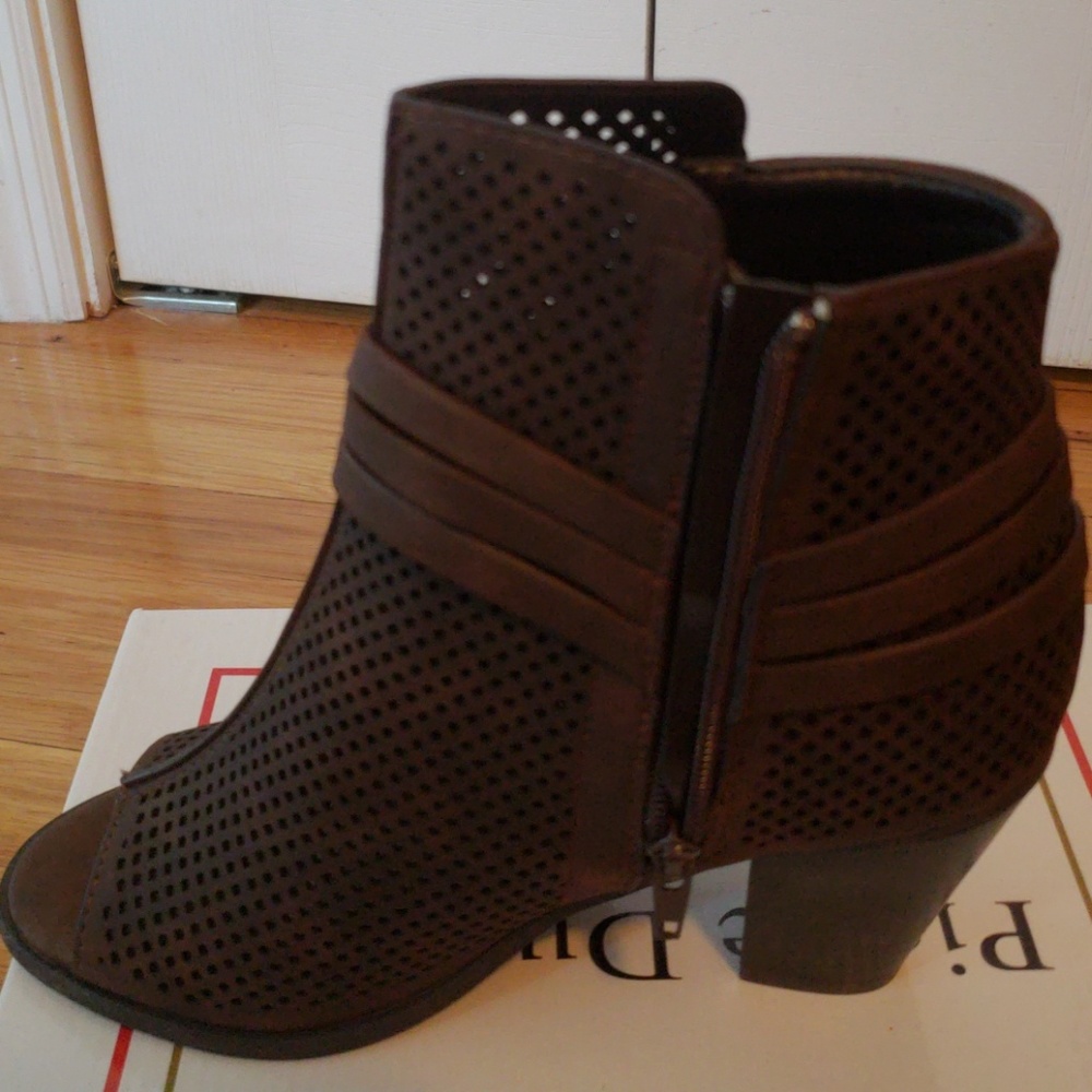 Open toe boots - Picture 3 of 3